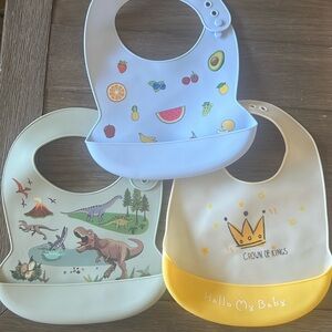 3x Silicone baby bibs for $10
